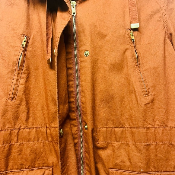 Light weight jacket - Picture 3 of 5